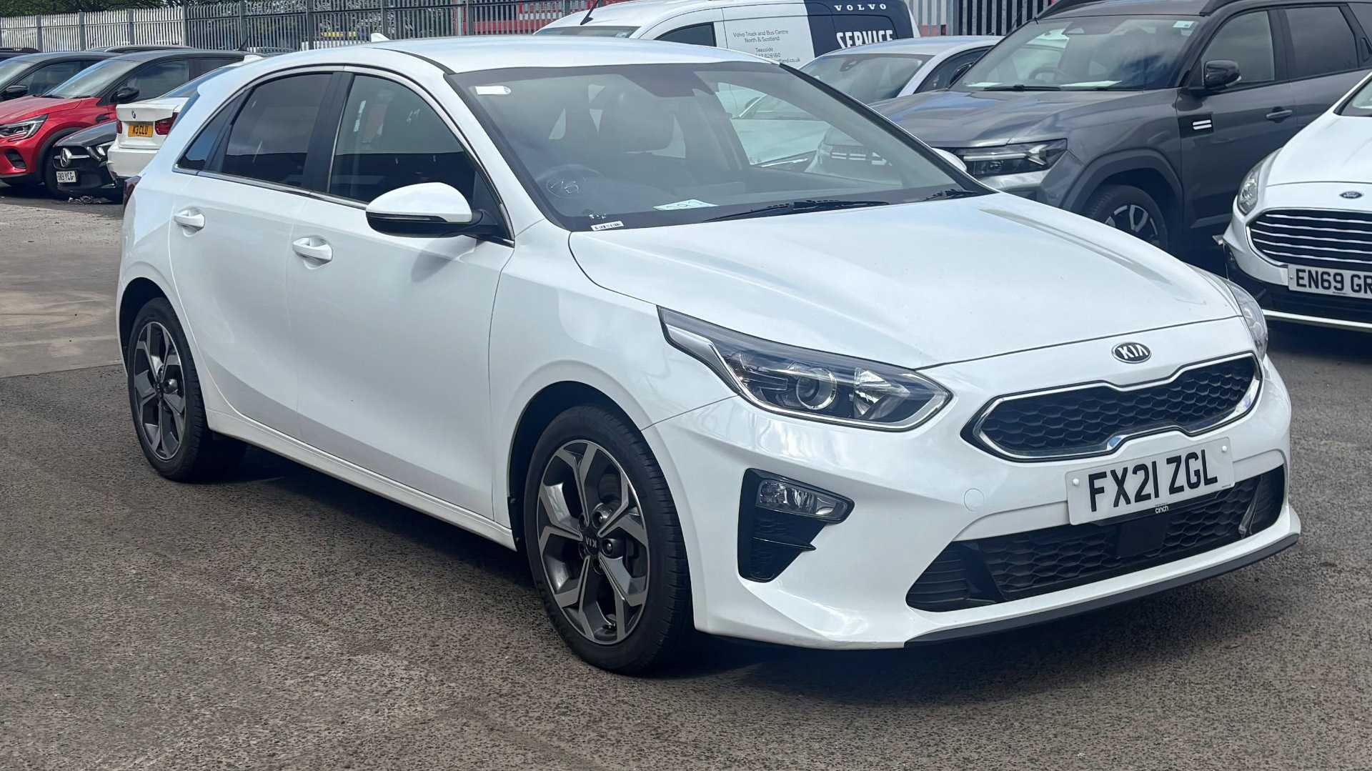 Main listing image - Kia Ceed