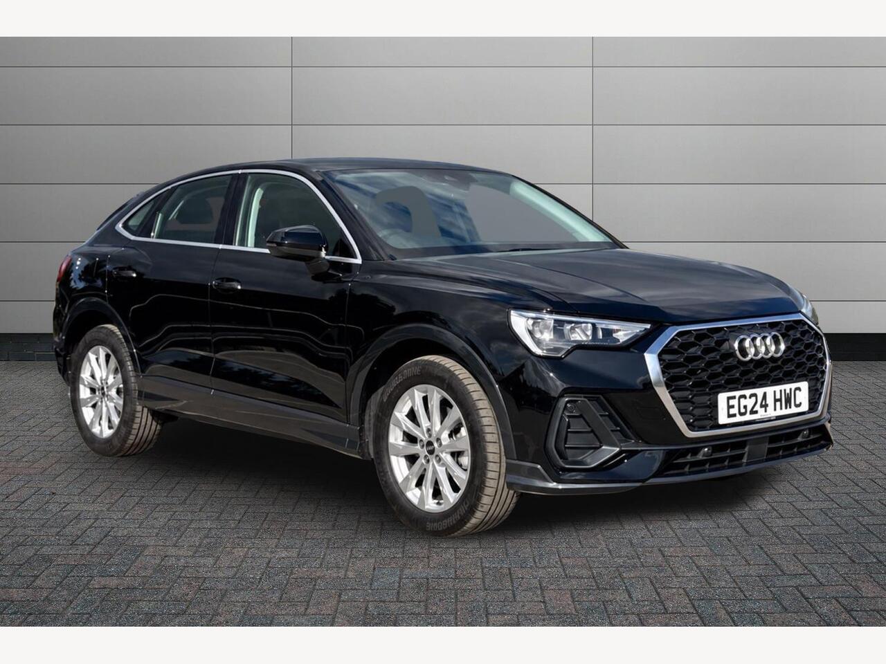 Main listing image - Audi Q3