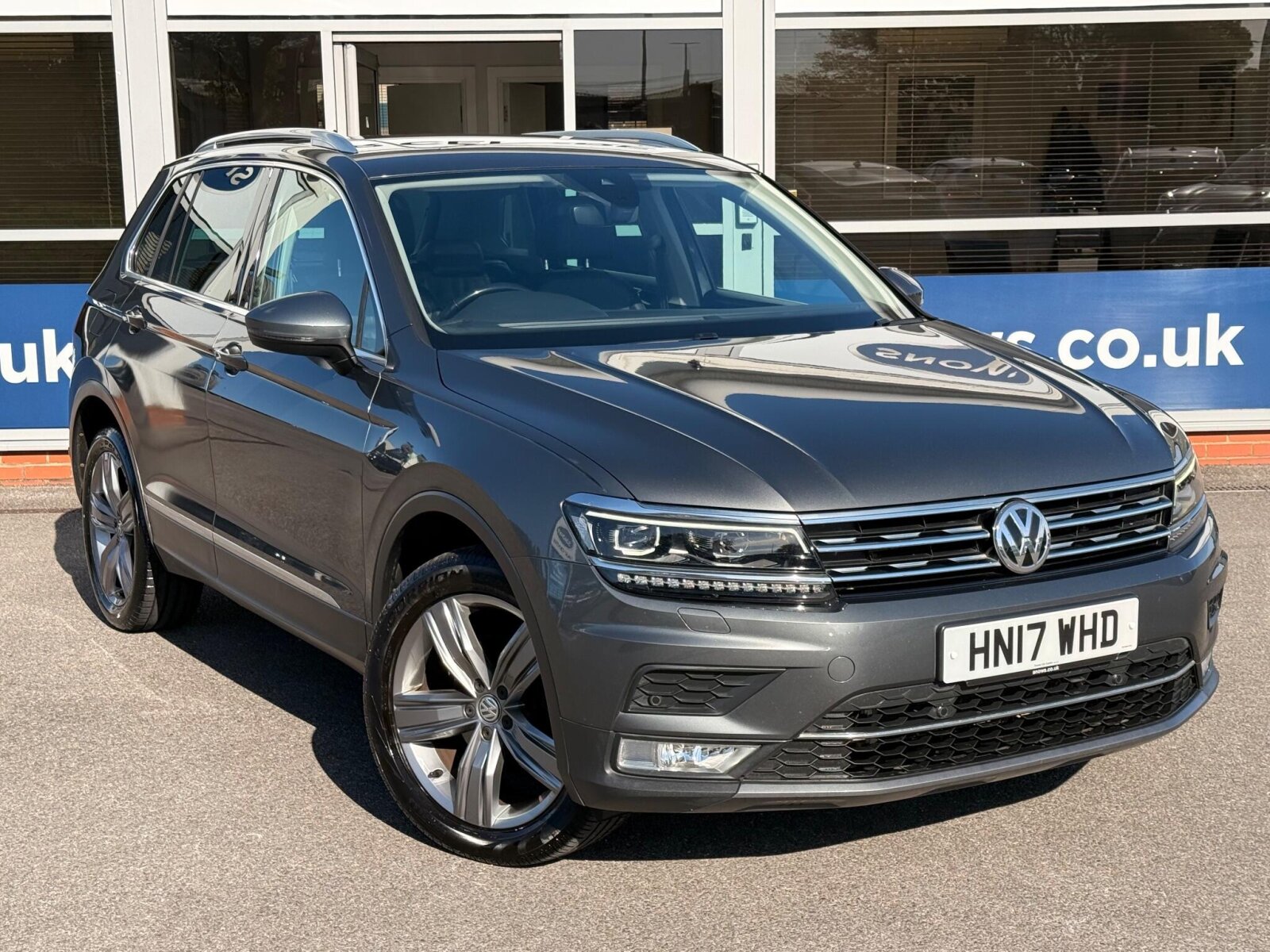 Main listing image - Volkswagen Tiguan