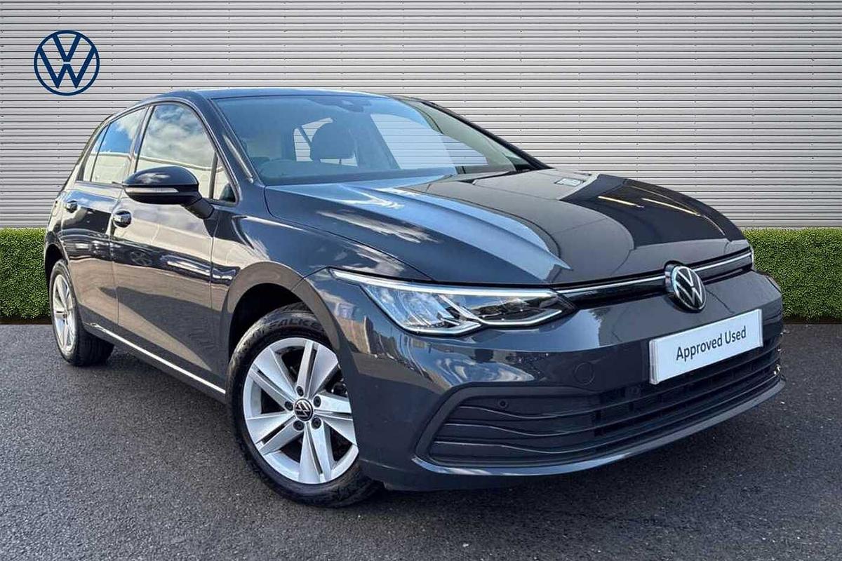 Main listing image - Volkswagen Golf