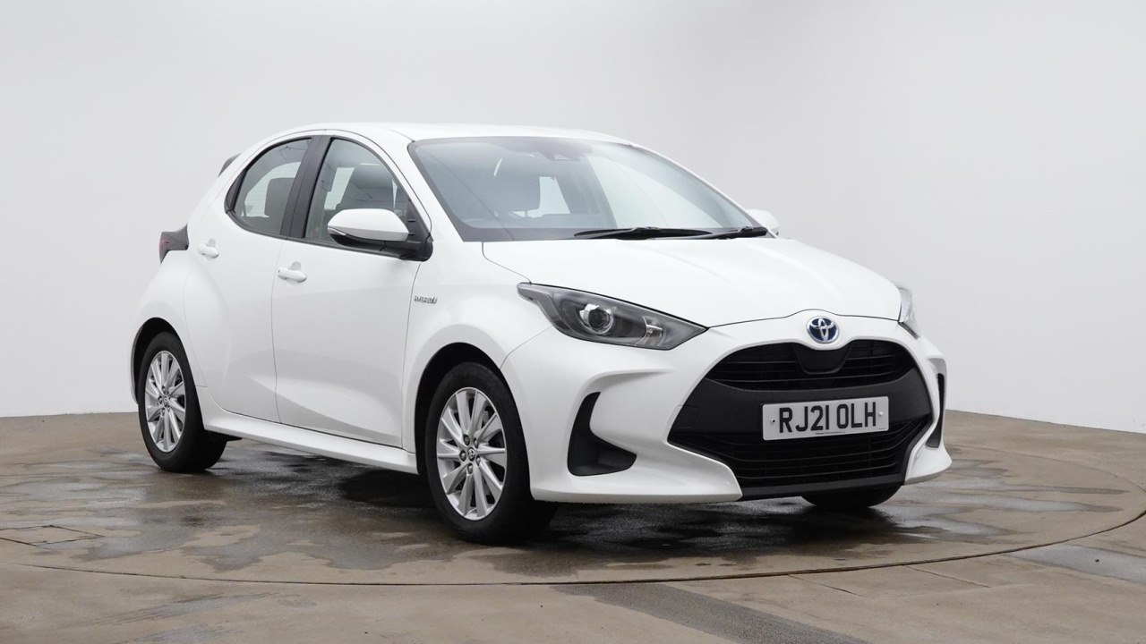 Main listing image - Toyota Yaris