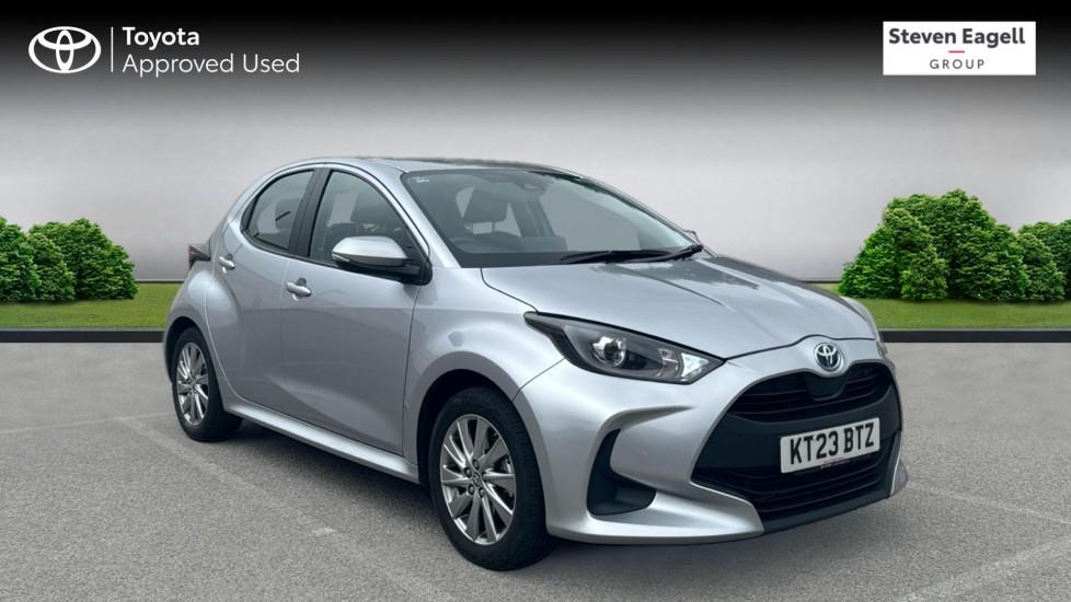 Main listing image - Toyota Yaris