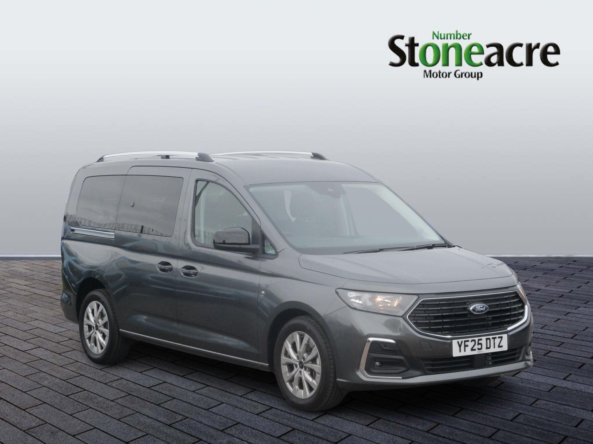 Main listing image - Ford Tourneo Connect