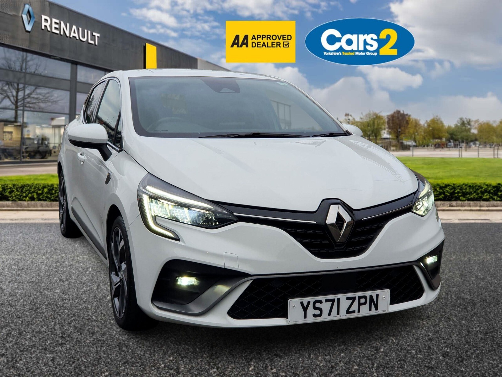 Main listing image - Renault Clio