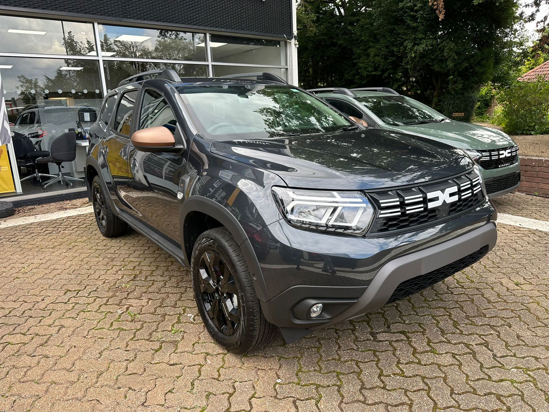 Main listing image - Dacia Duster