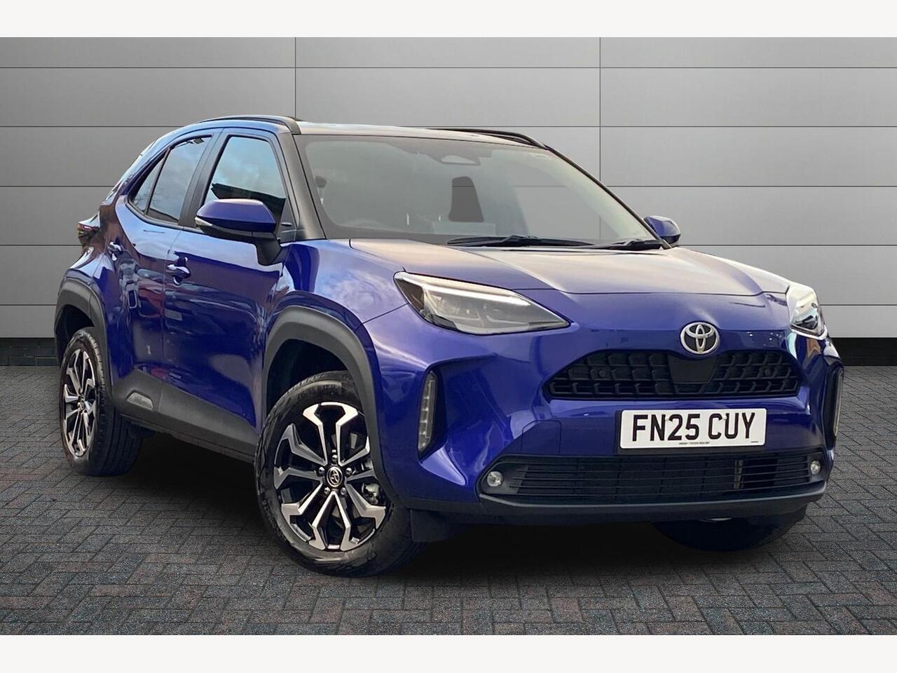 Main listing image - Toyota Yaris Cross