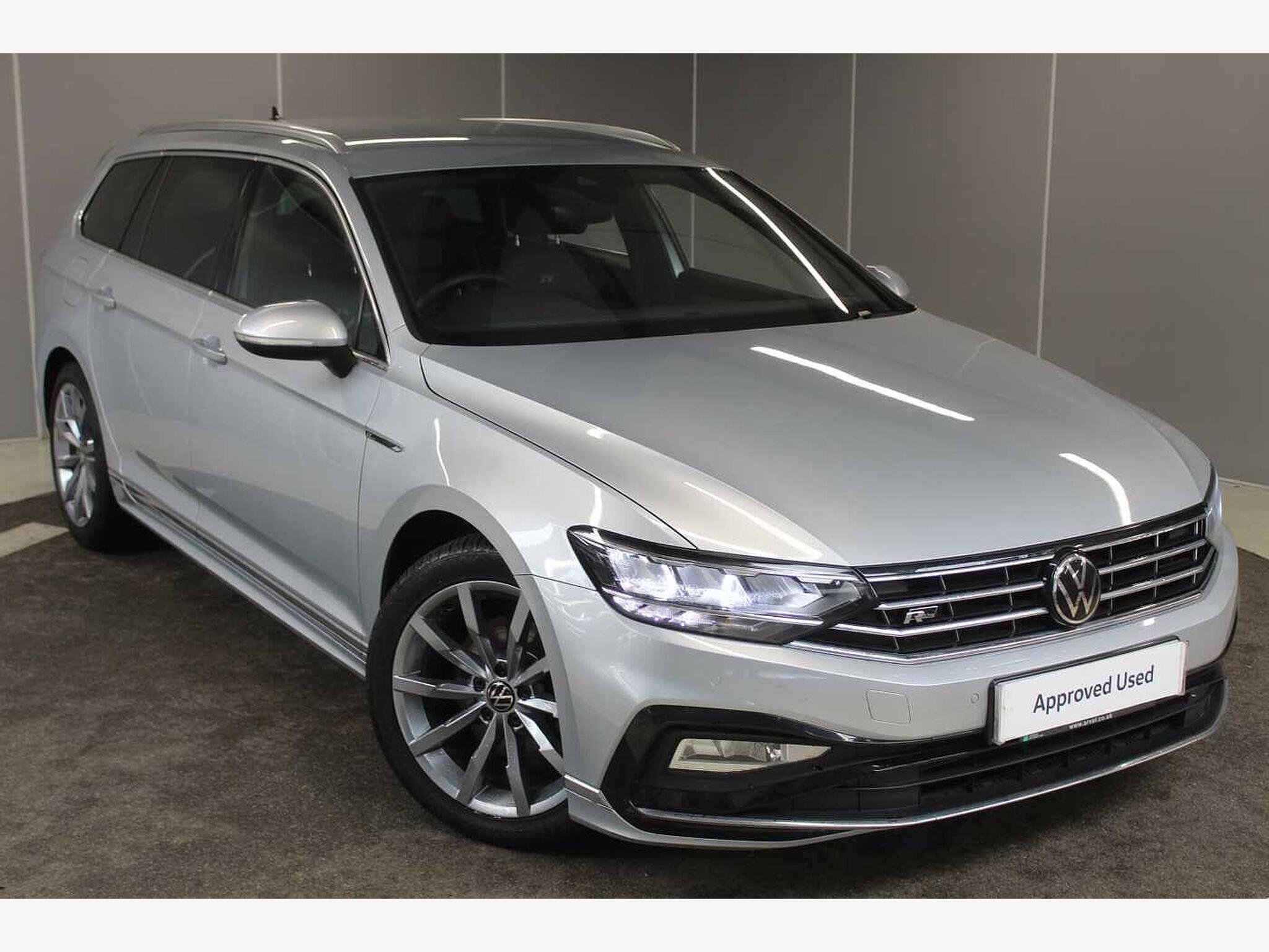Main listing image - Volkswagen Passat Estate