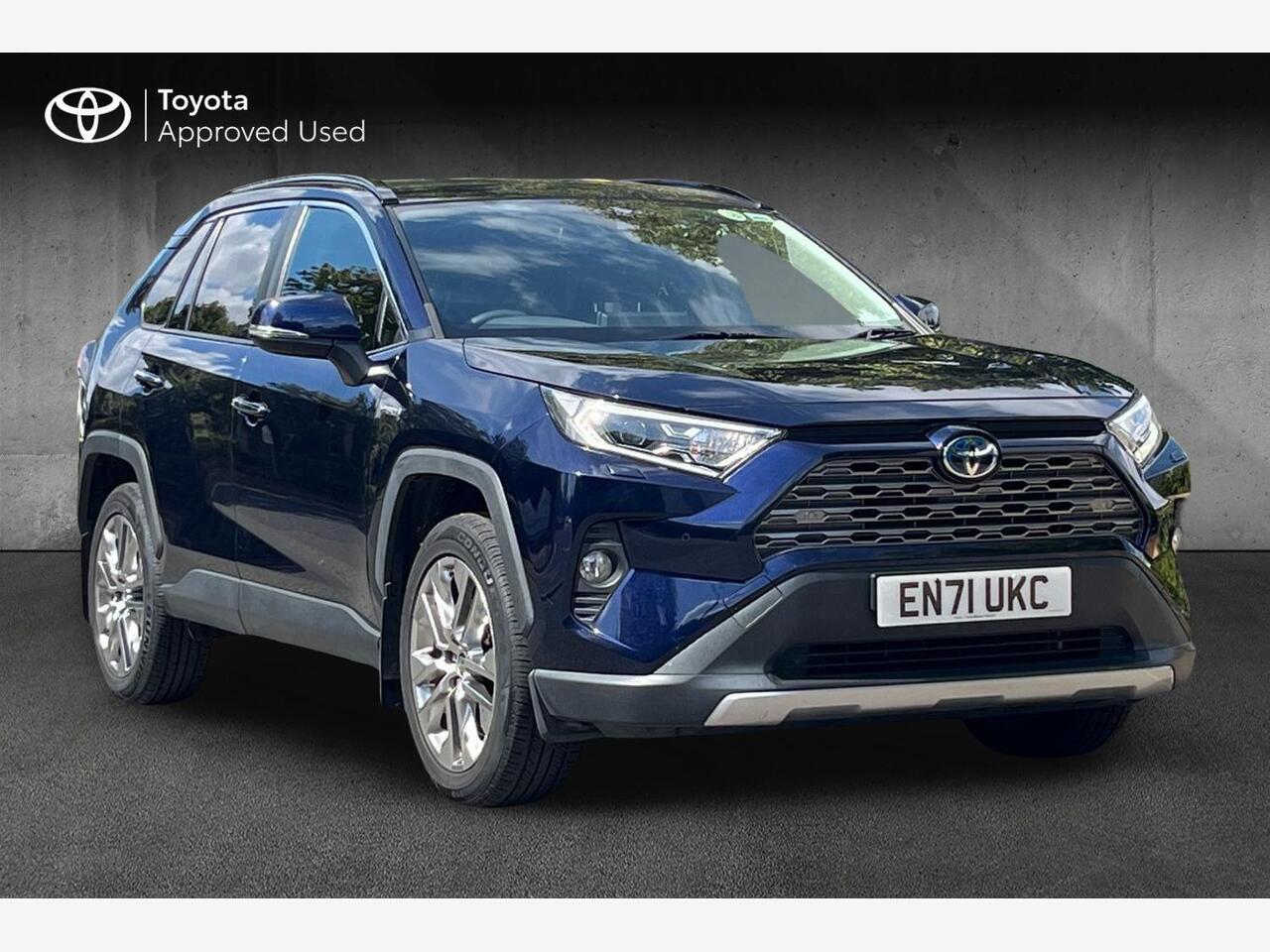 Main listing image - Toyota RAV4