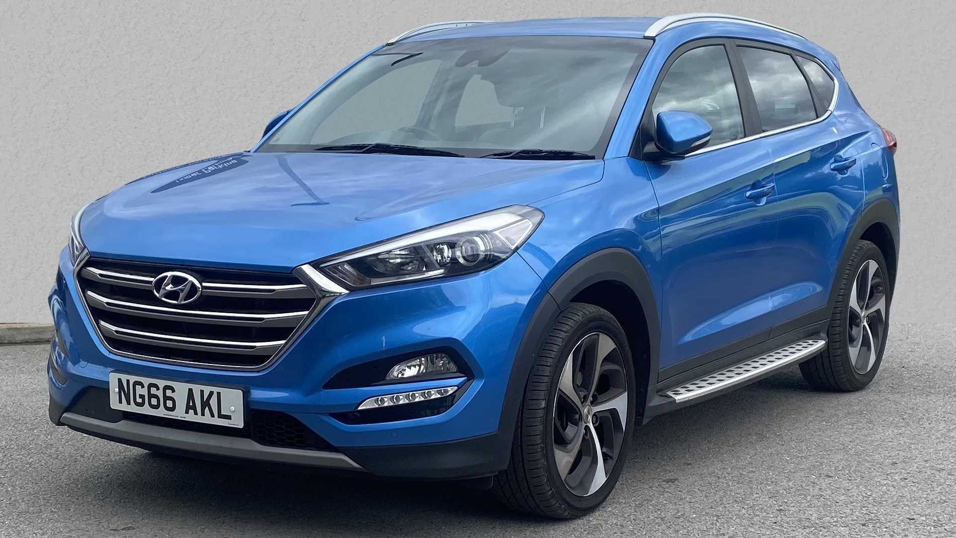 Main listing image - Hyundai Tucson