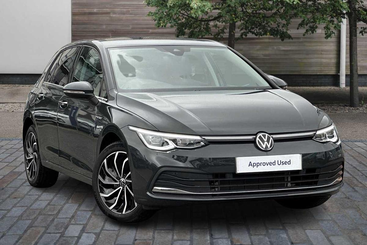 Main listing image - Volkswagen Golf