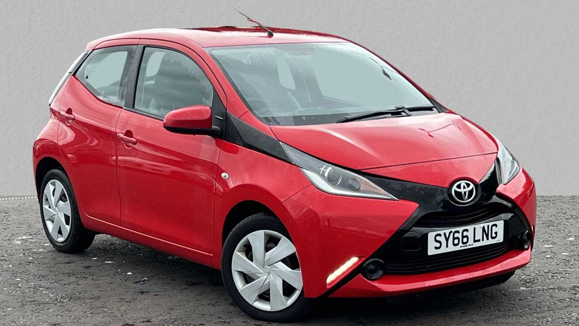 Main listing image - Toyota Aygo