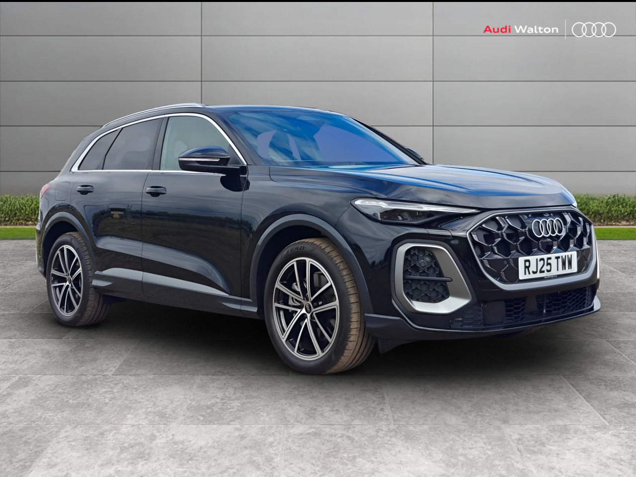 Main listing image - Audi Q5