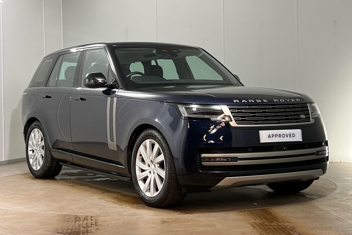 Main listing image - Land Rover Range Rover