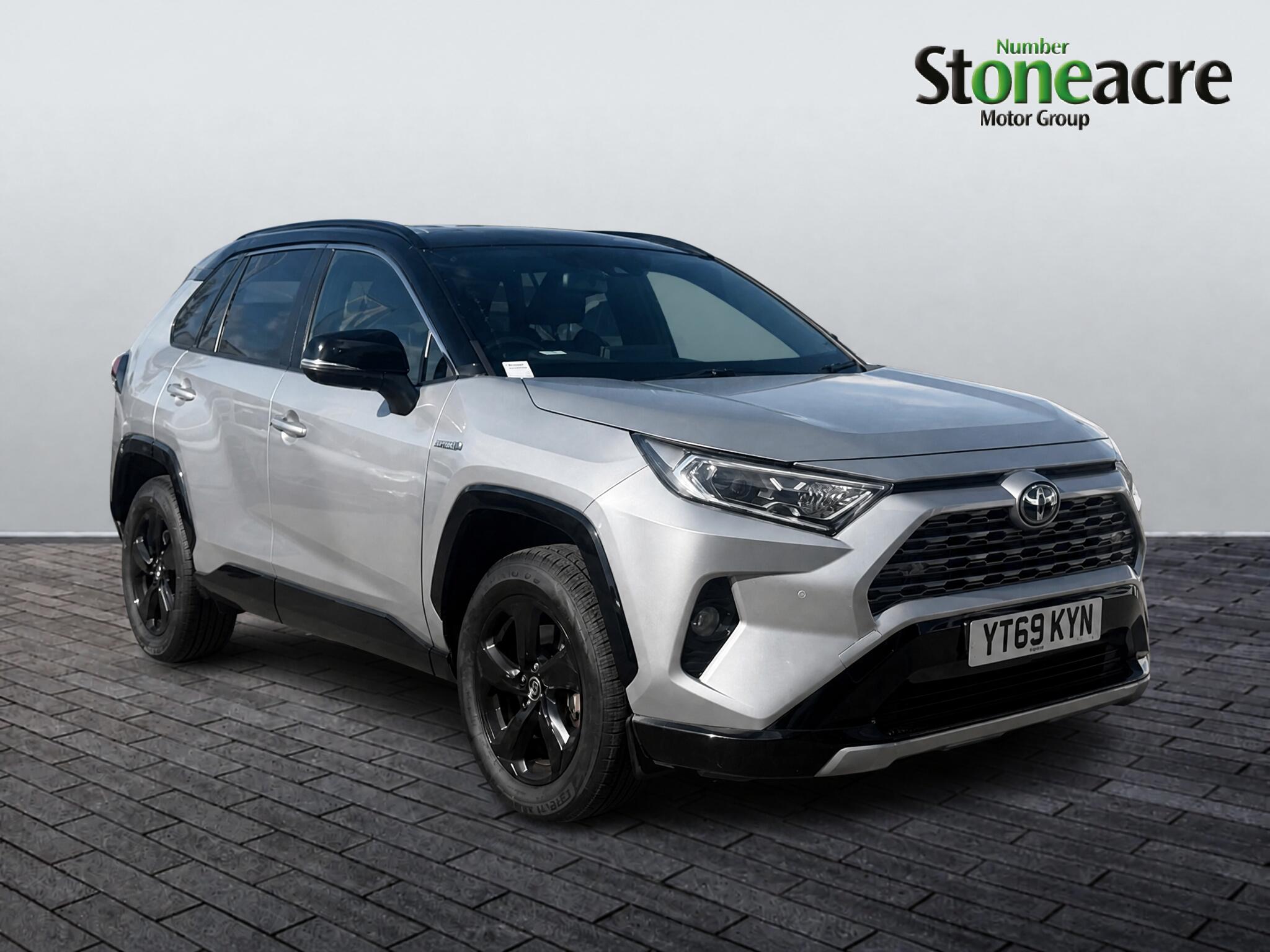 Main listing image - Toyota RAV4