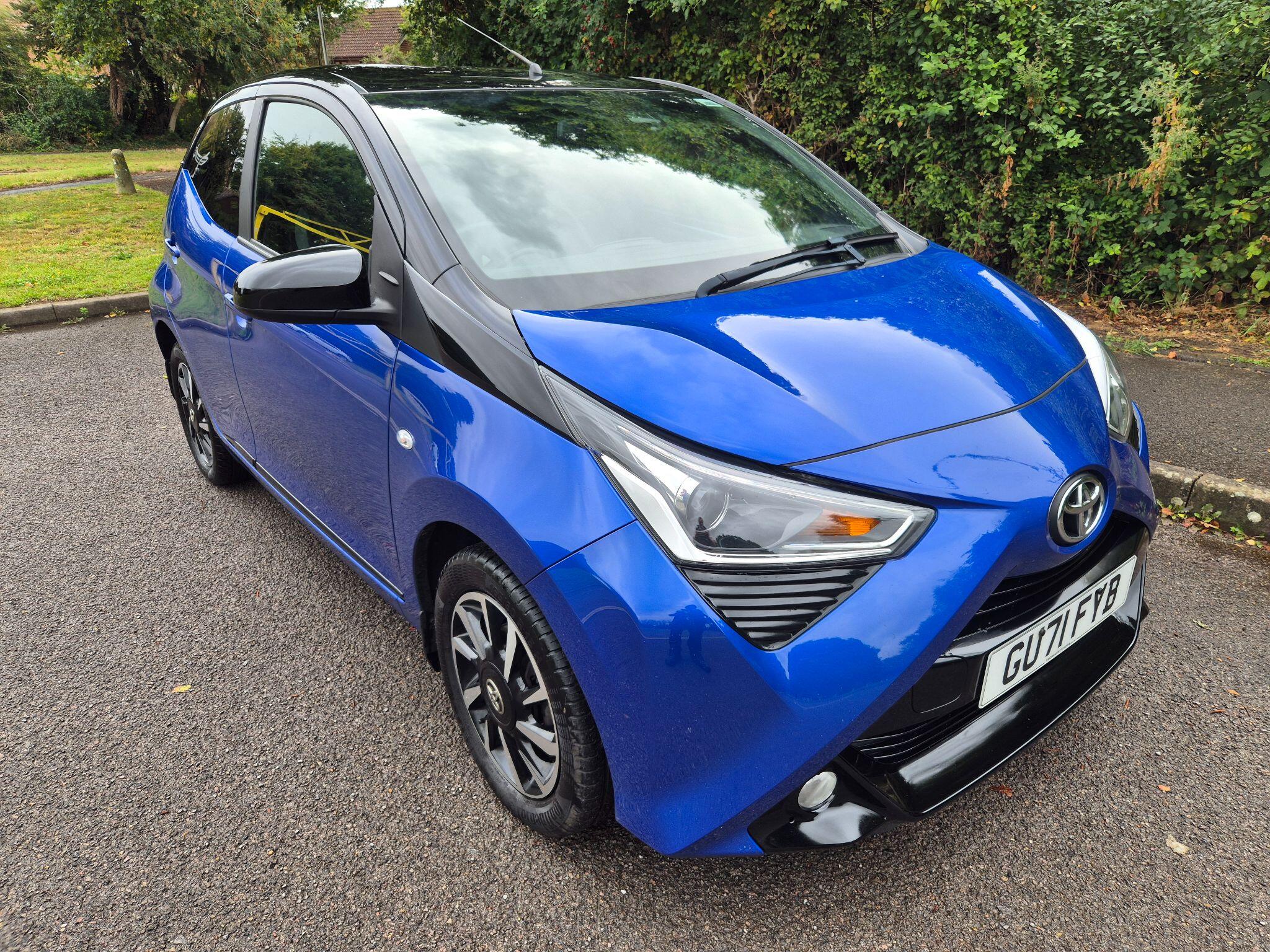 Main listing image - Toyota Aygo