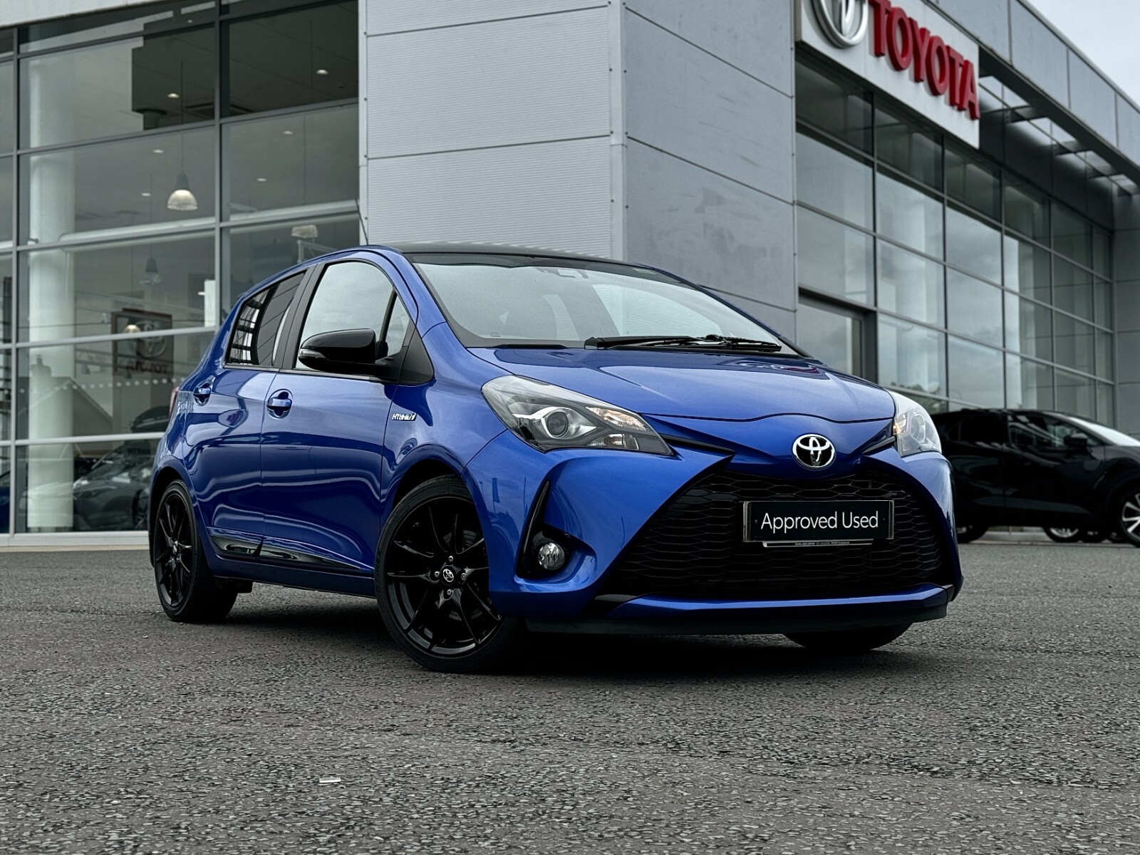 Main listing image - Toyota Yaris