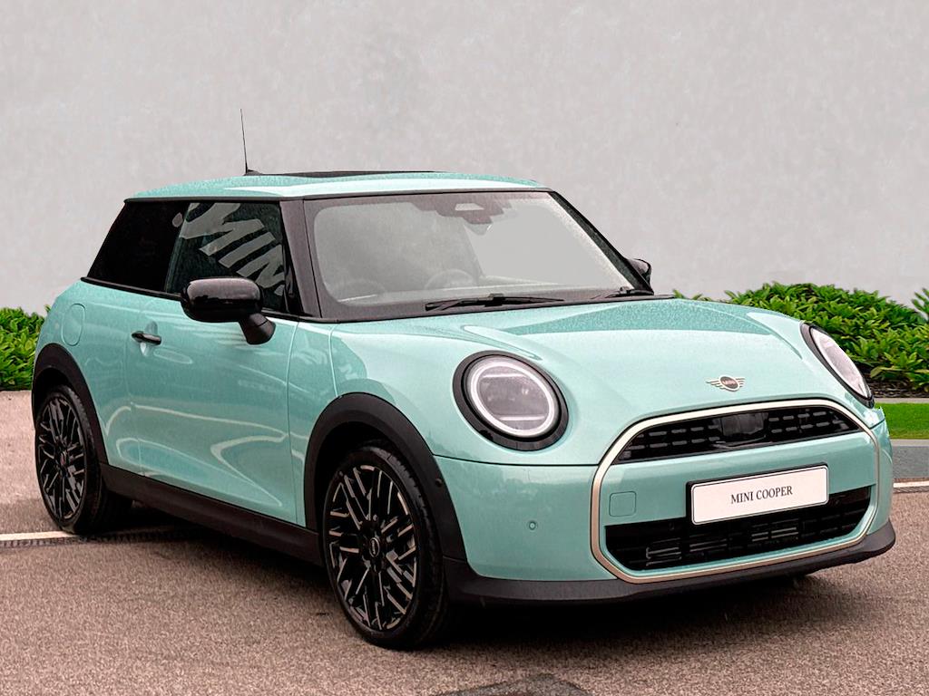 Main listing image - MINI Hatchback