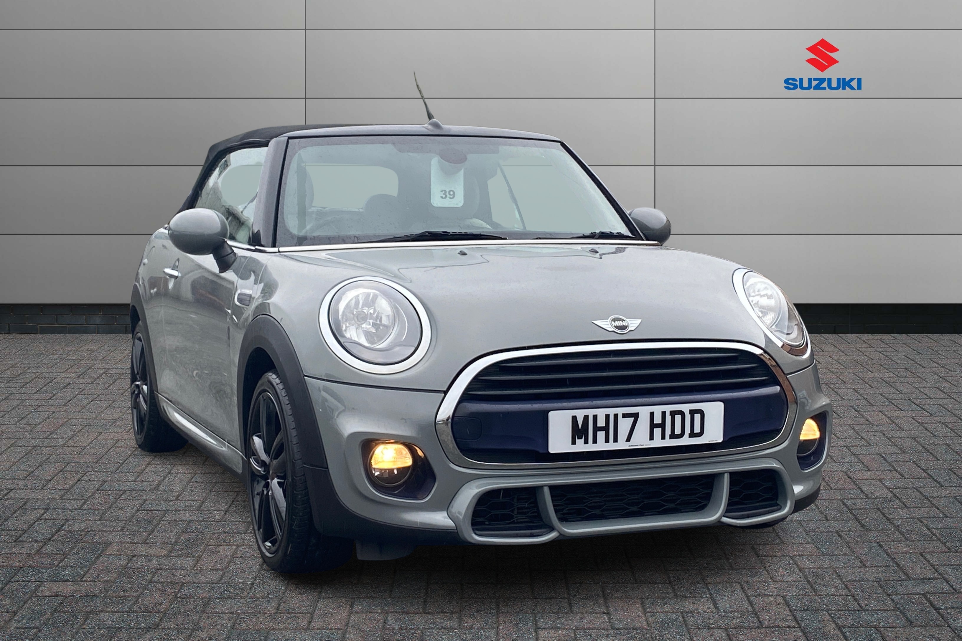 Main listing image - MINI Convertible