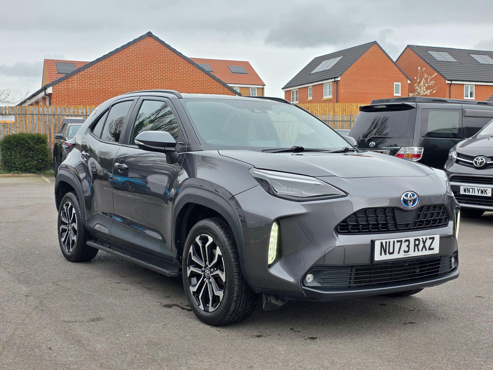 Main listing image - Toyota Yaris Cross