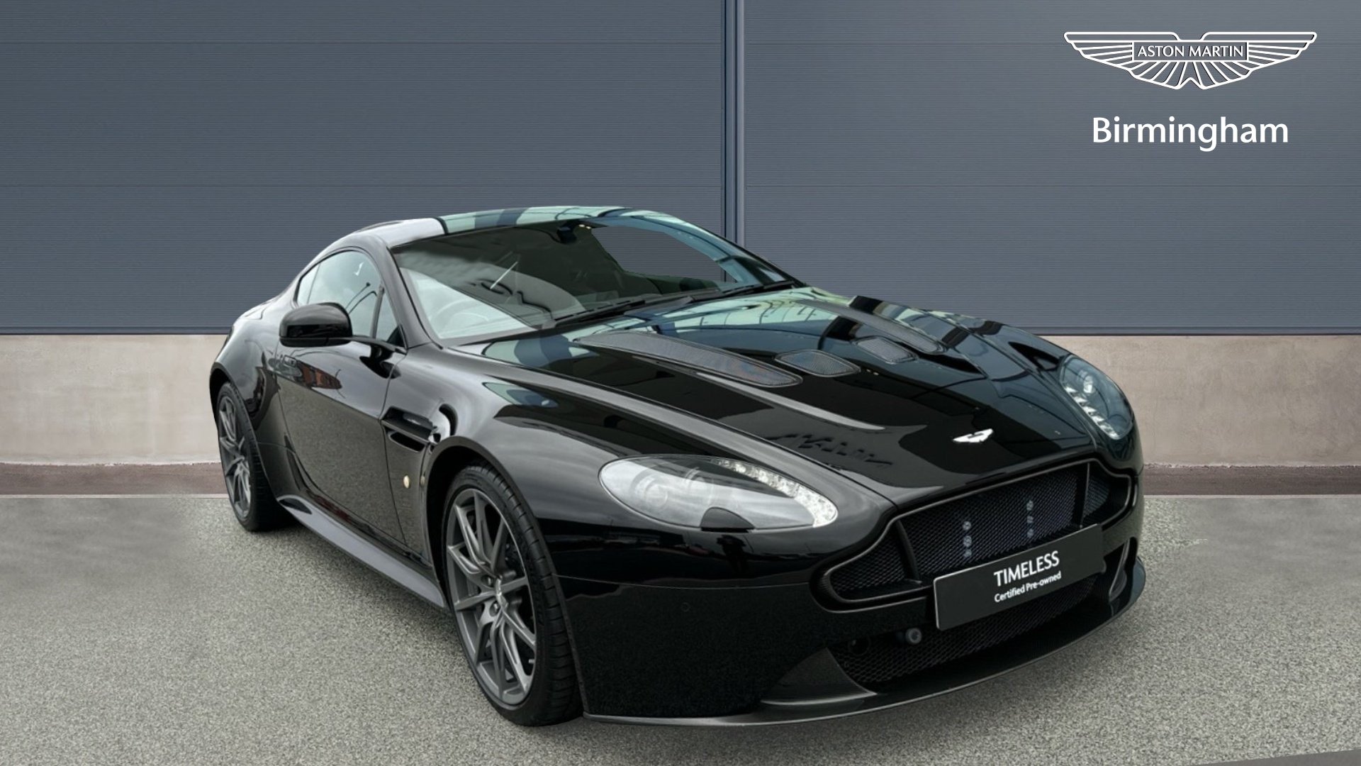 Main listing image - Aston Martin Vantage