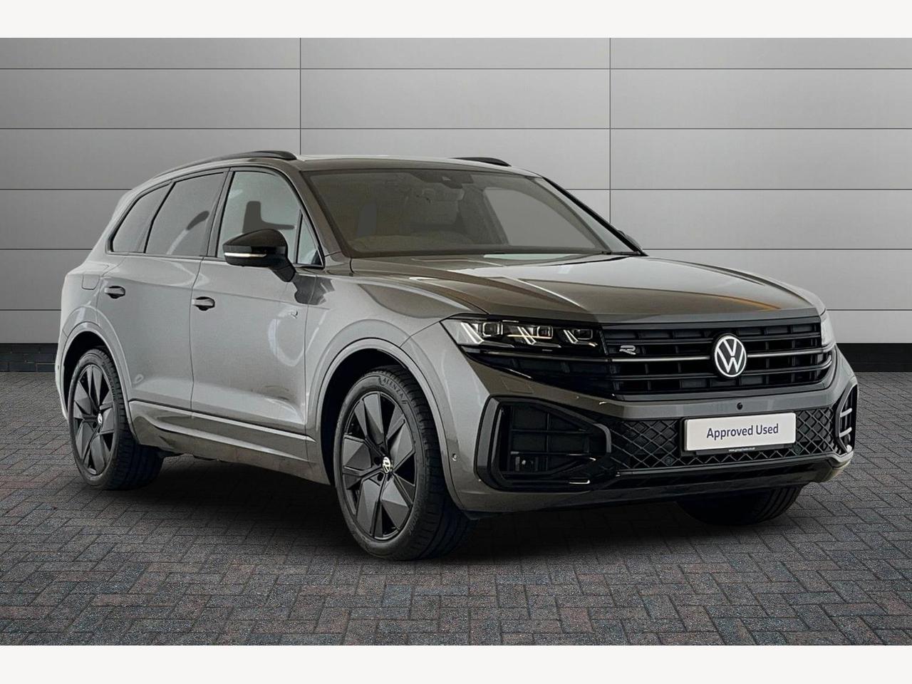 Main listing image - Volkswagen Touareg