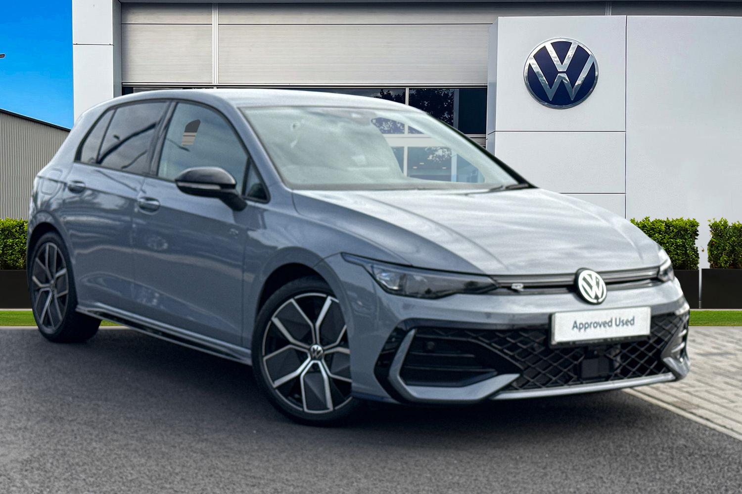 Main listing image - Volkswagen Golf