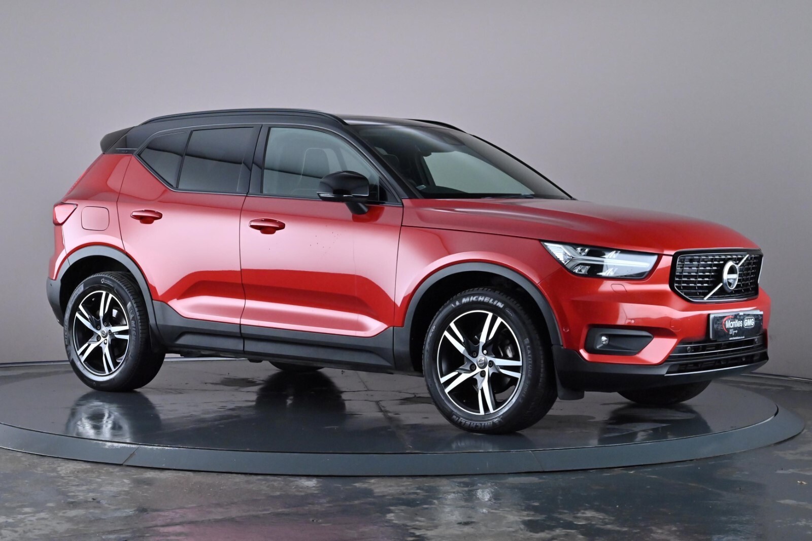 Main listing image - Volvo XC40