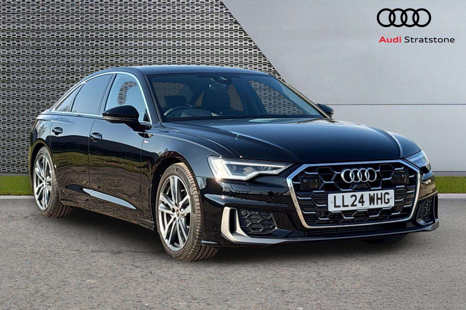 Main listing image - Audi A6