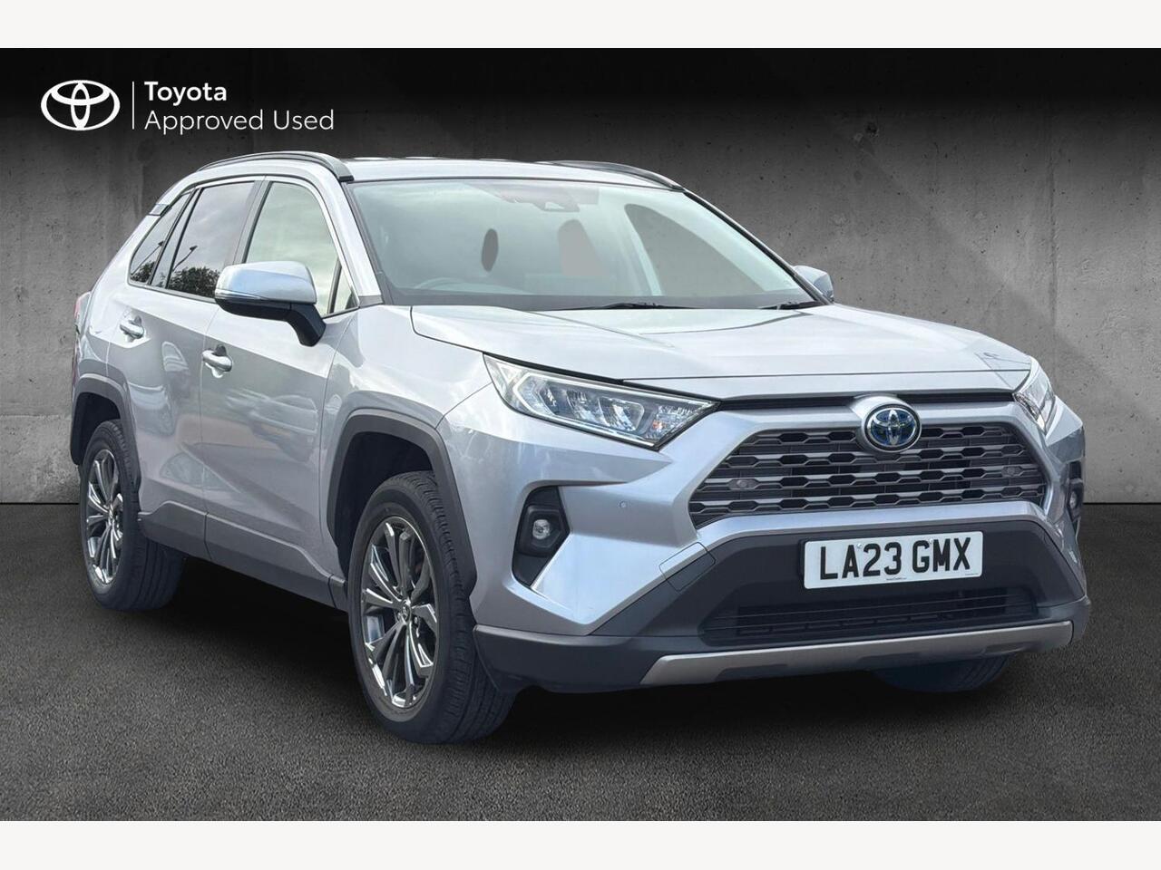 Main listing image - Toyota RAV4