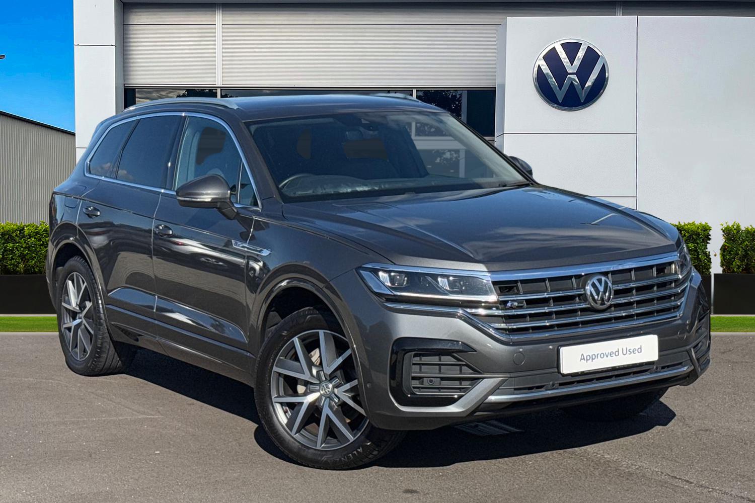Main listing image - Volkswagen Touareg