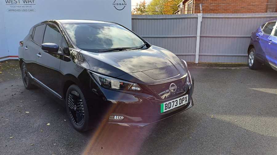 Main listing image - Nissan Leaf