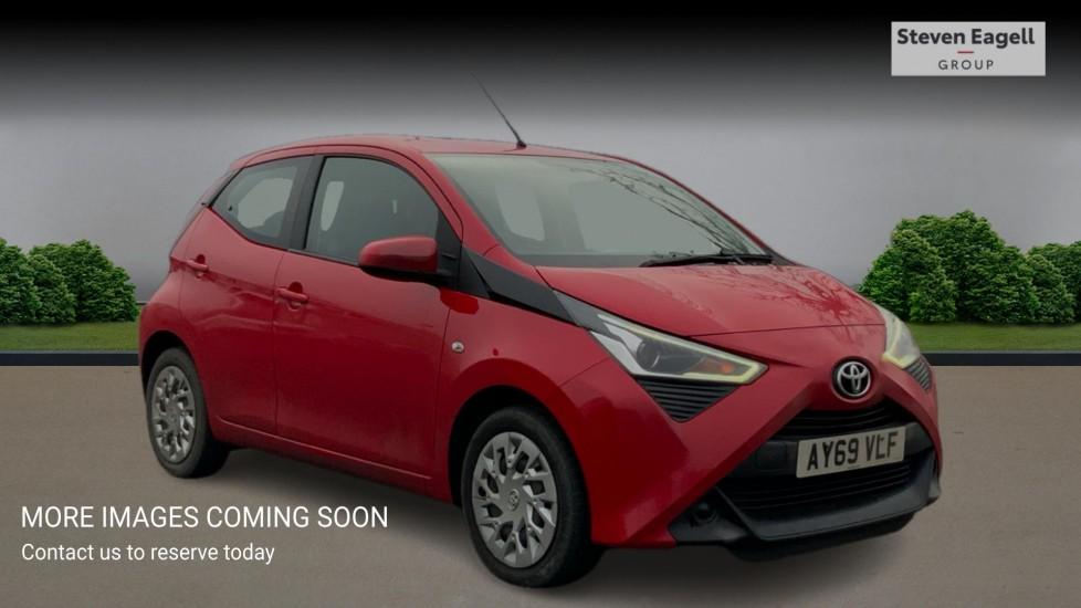 Main listing image - Toyota Aygo