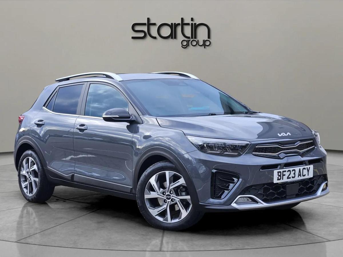 Main listing image - Kia Stonic
