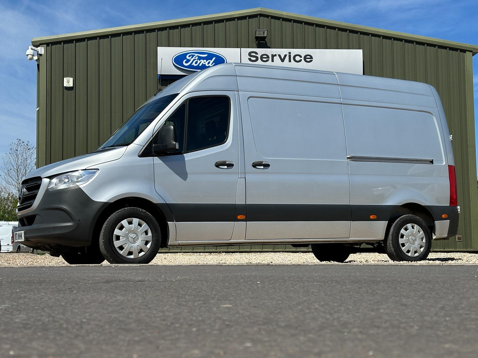 Main listing image - Mercedes-Benz Sprinter