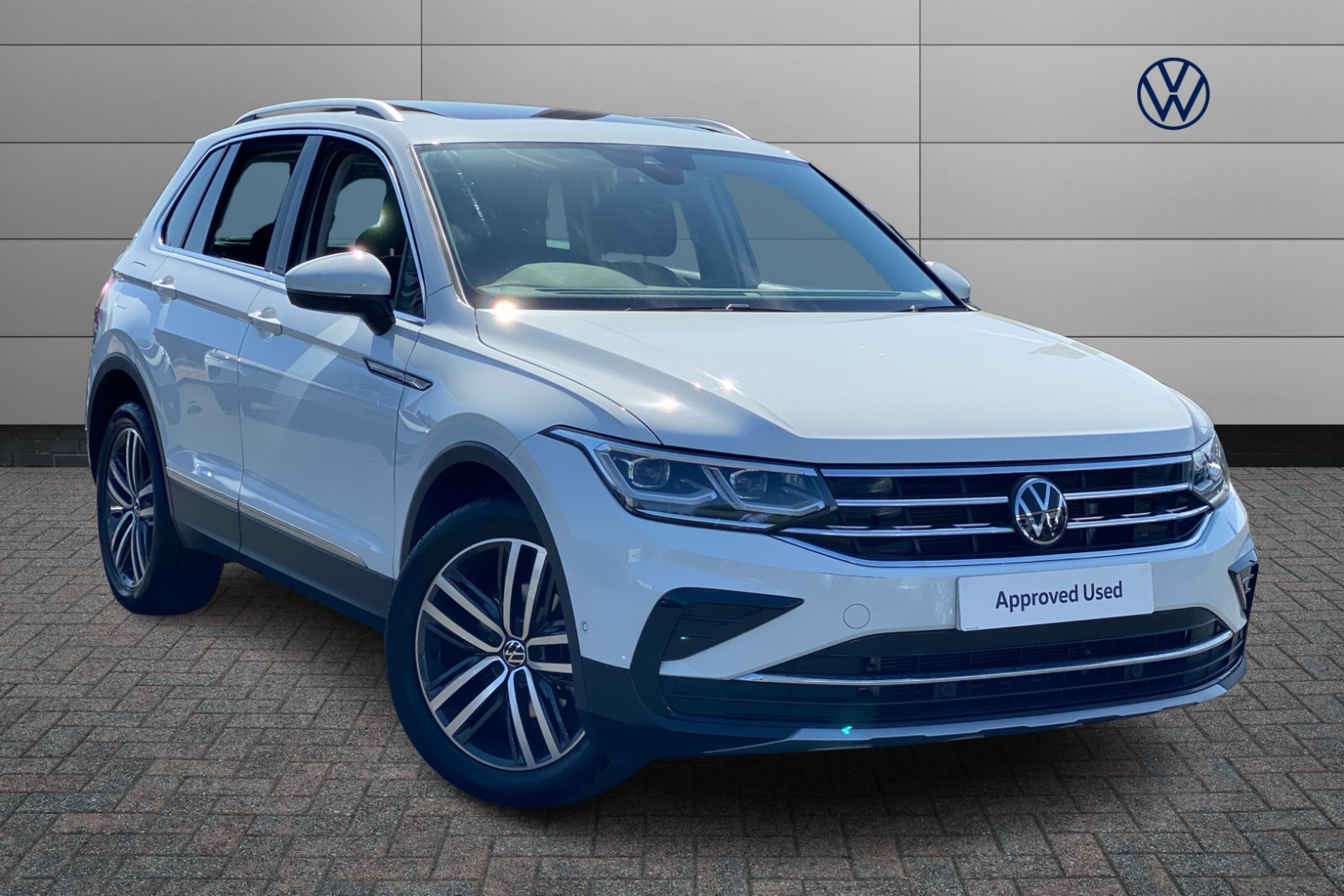 Main listing image - Volkswagen Tiguan