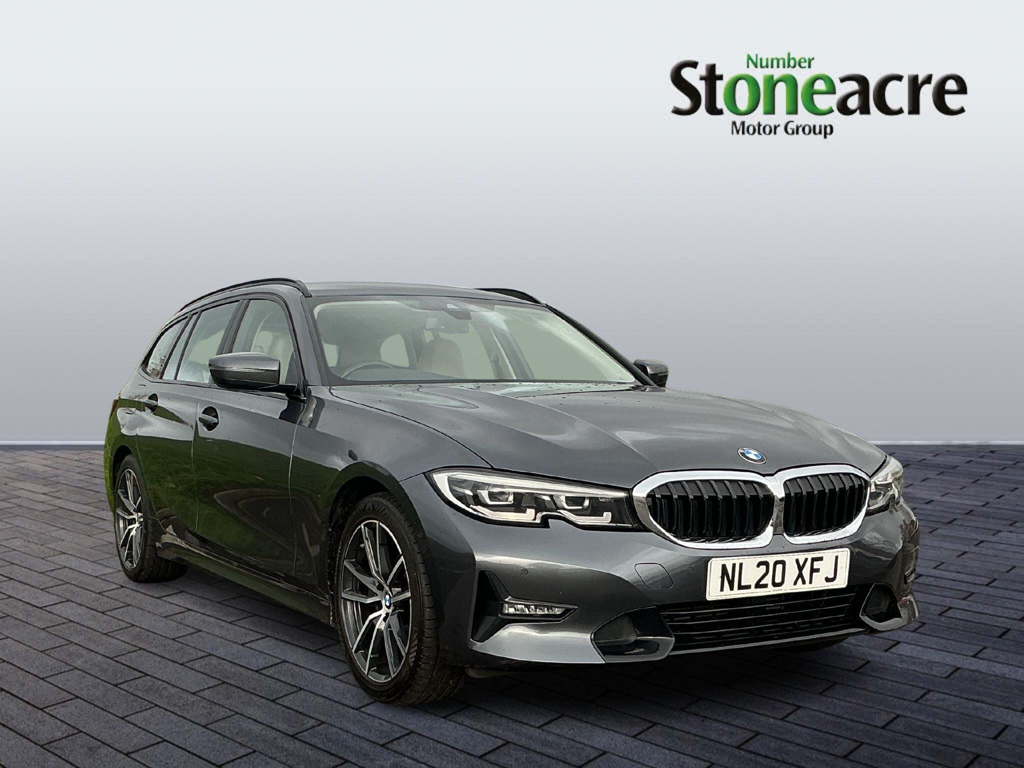 Main listing image - BMW 3 Series Touring