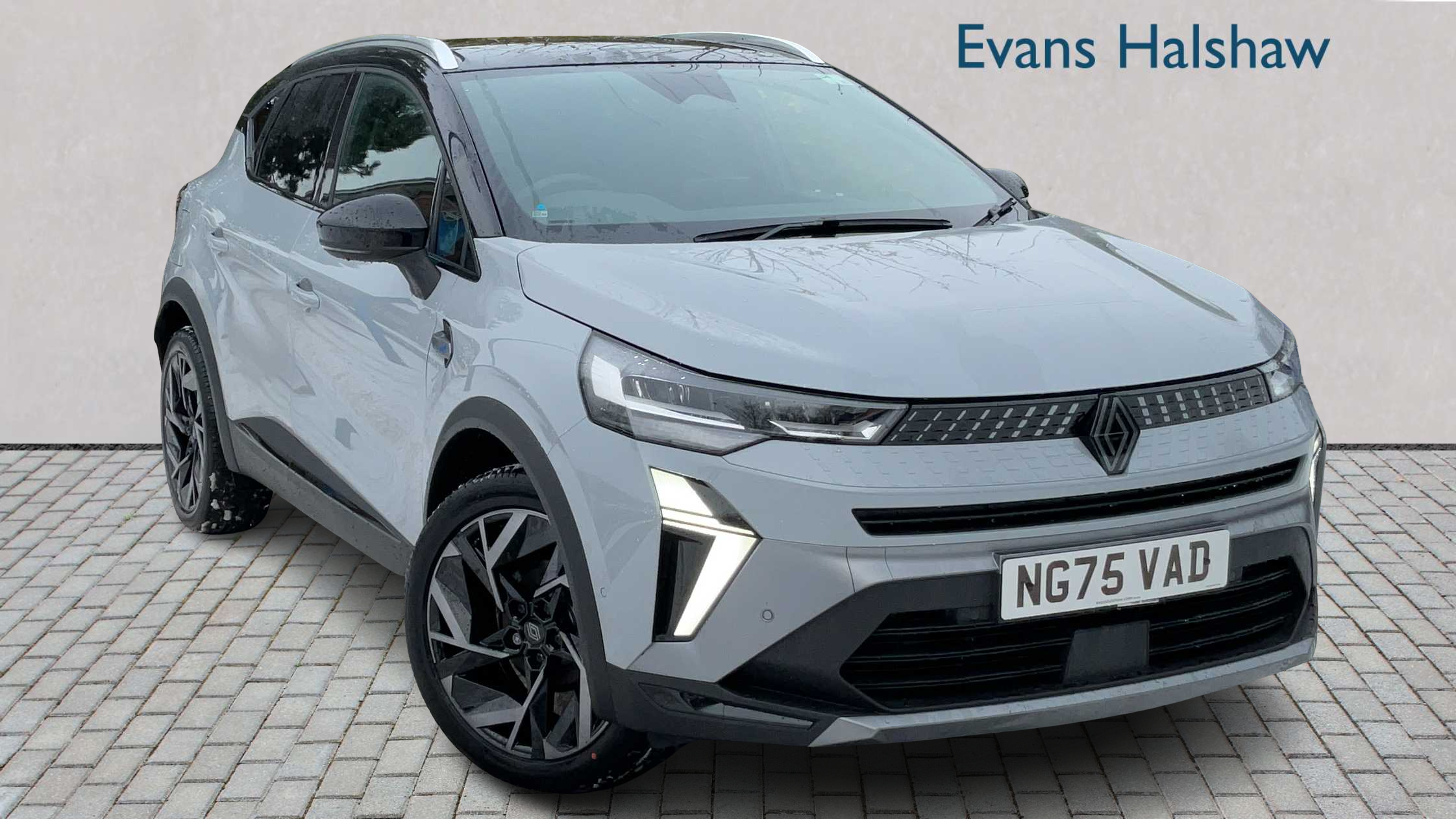 Main listing image - Renault 5