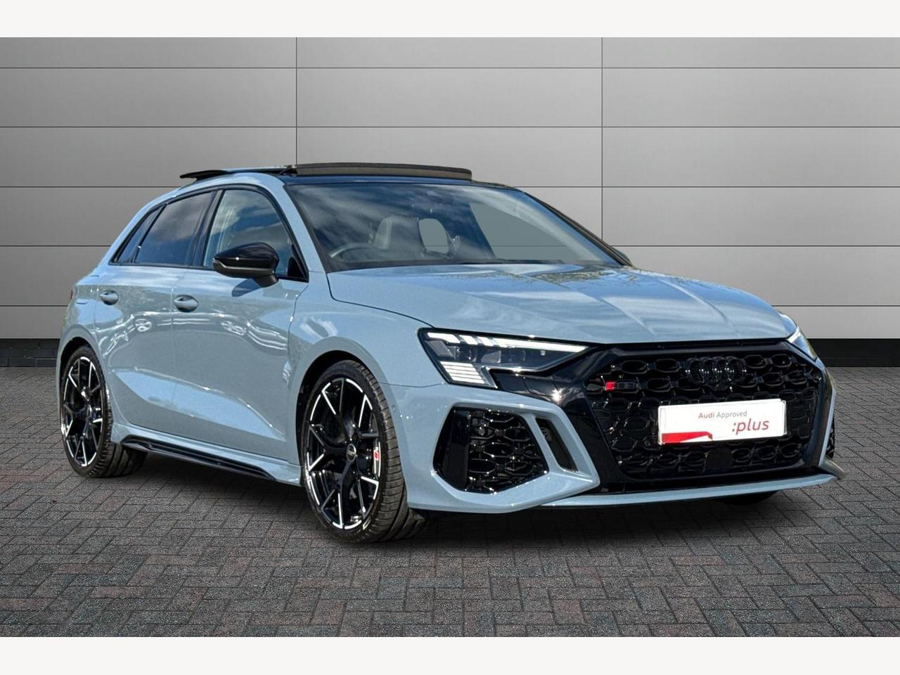 Main listing image - Audi RS3