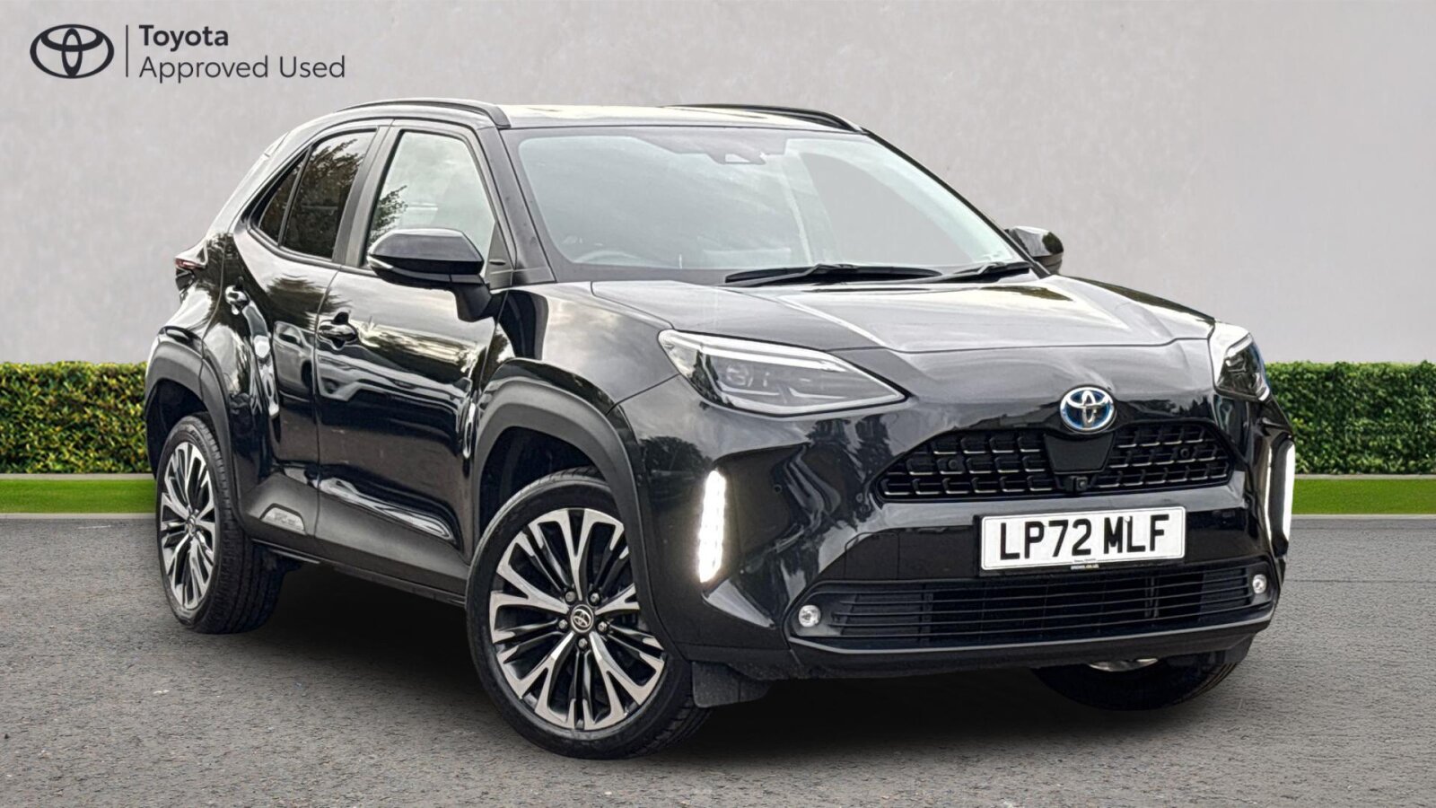 Main listing image - Toyota Yaris Cross