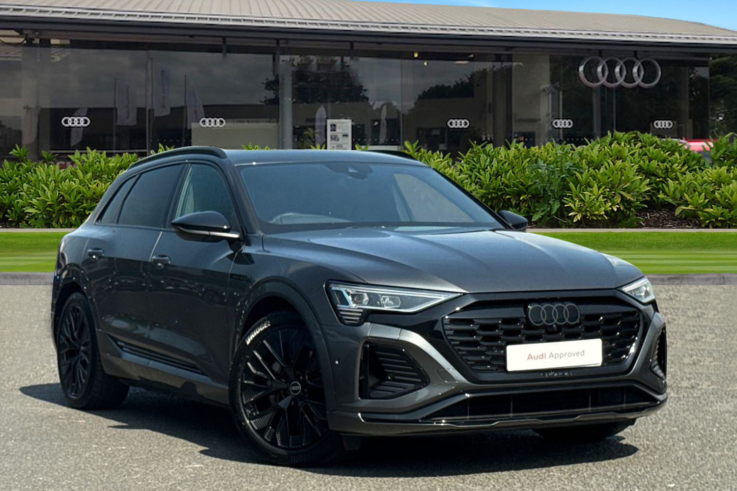Main listing image - Audi Q8 e-tron