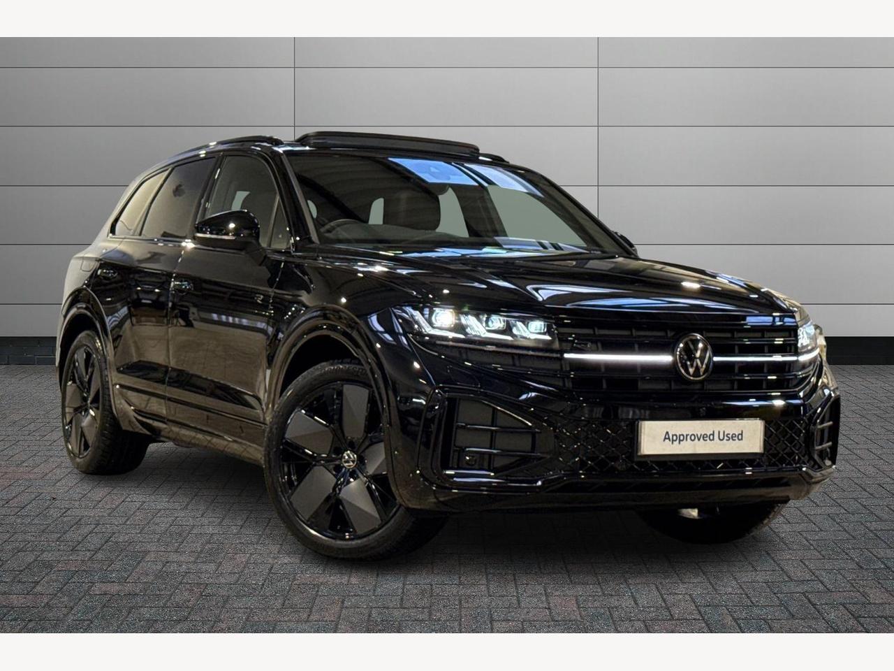 Main listing image - Volkswagen Touareg