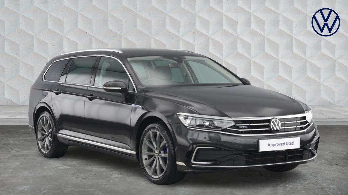 Main listing image - Volkswagen Passat GTE