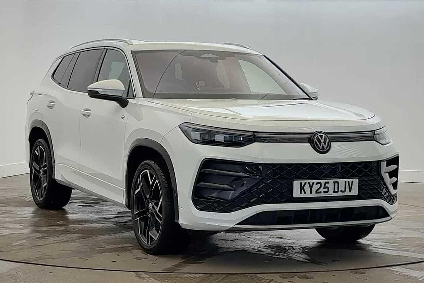 Main listing image - Volkswagen Tayron