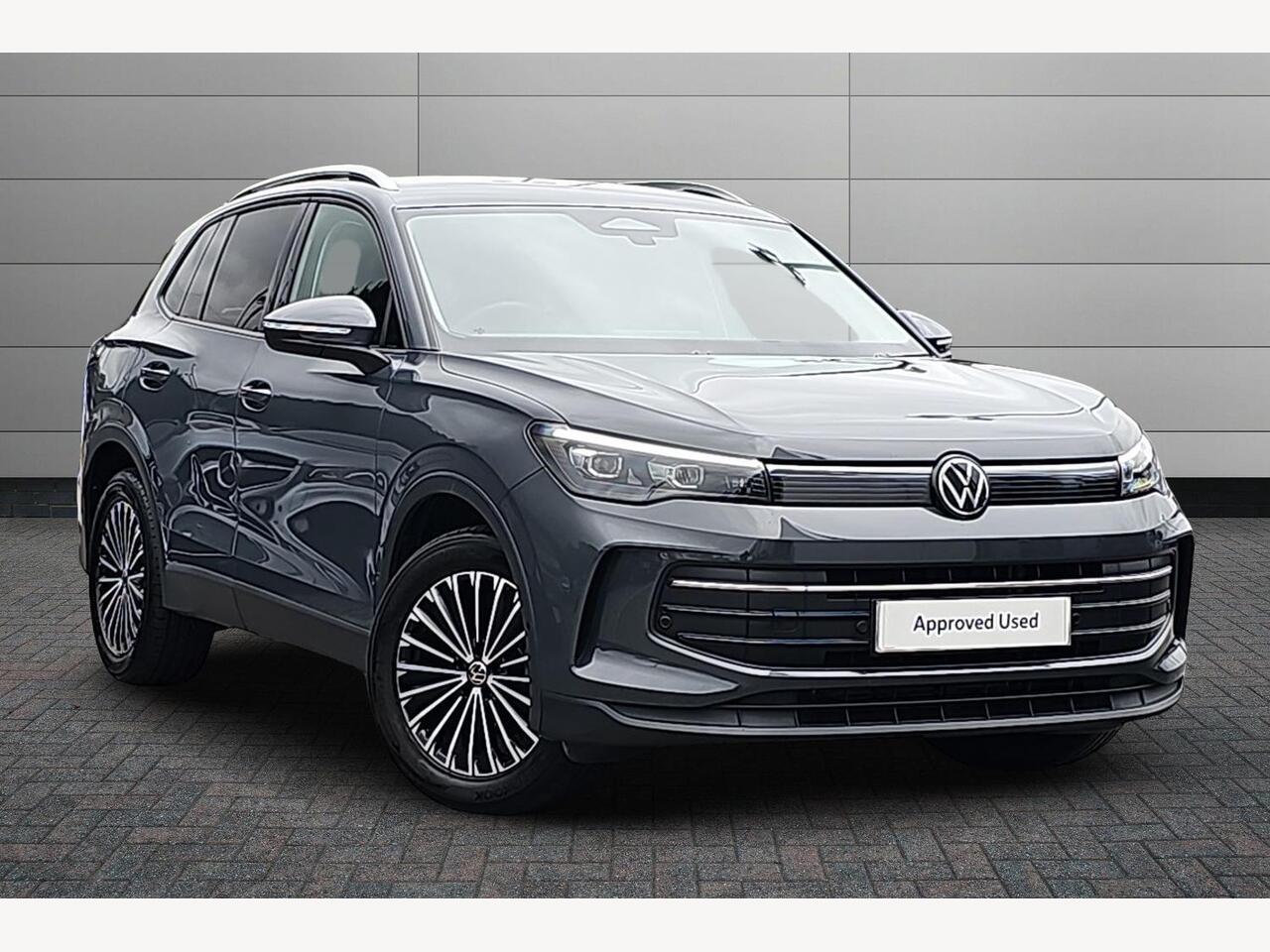 Main listing image - Volkswagen Tiguan
