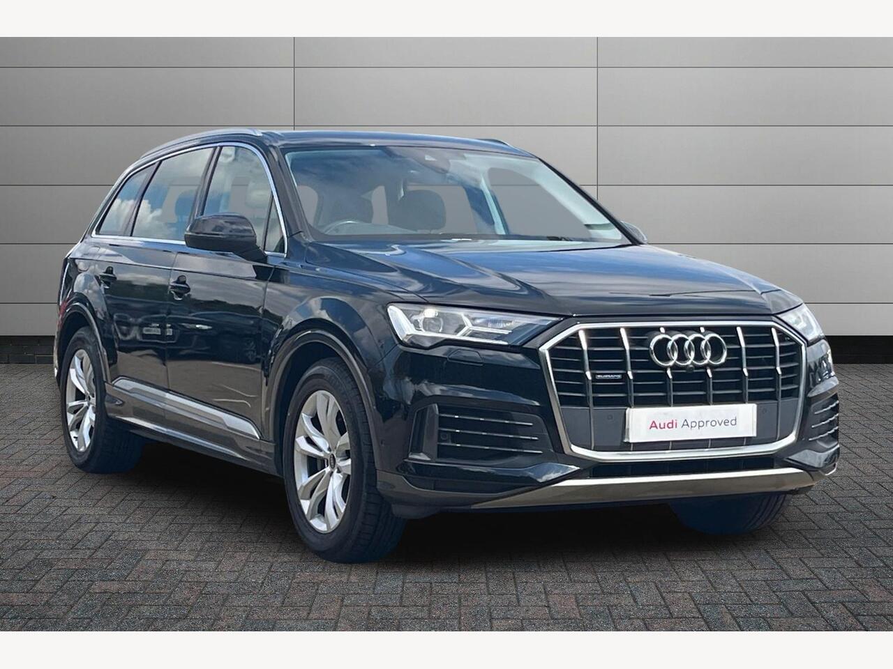 Main listing image - Audi Q7