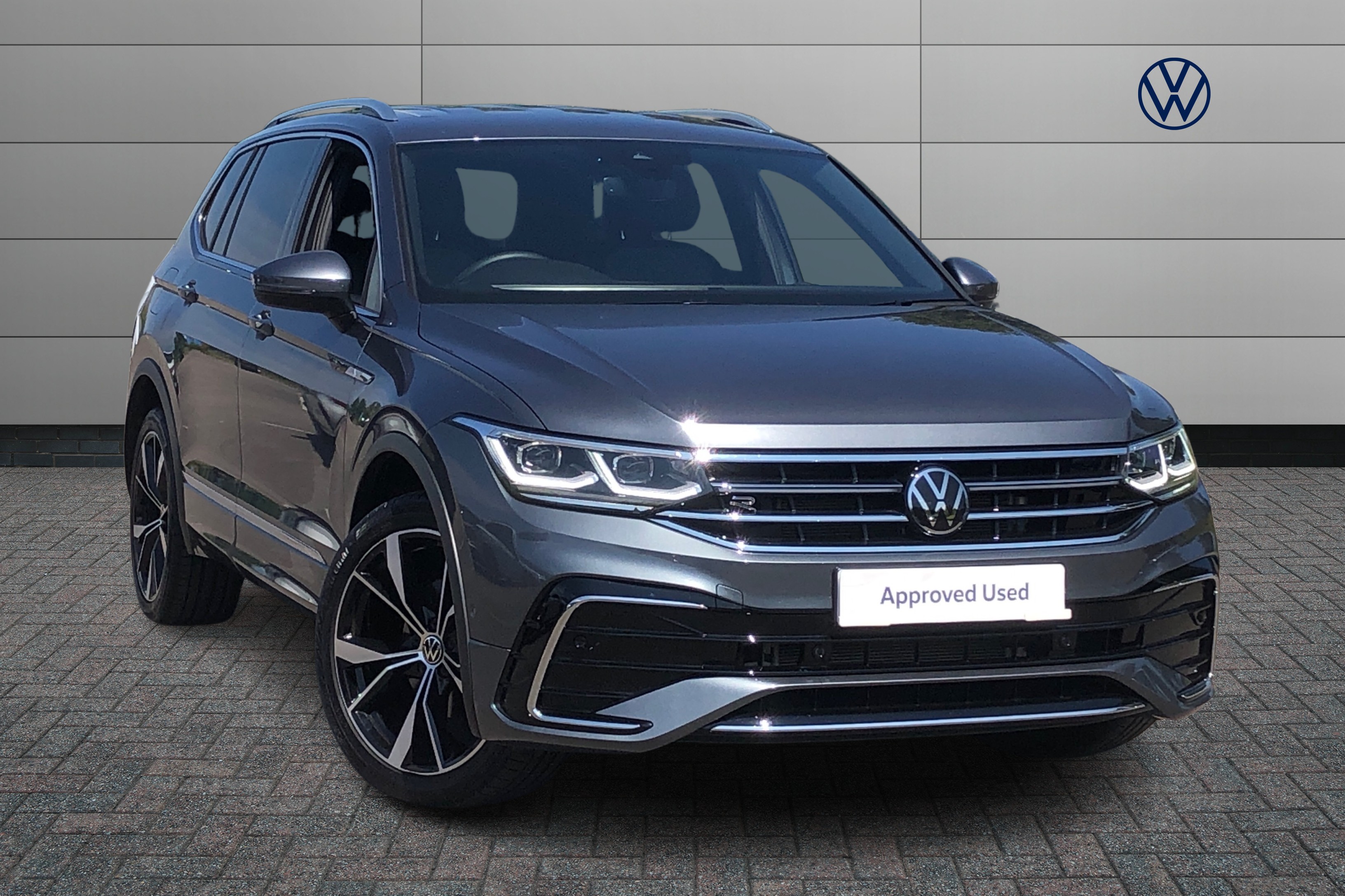 Main listing image - Volkswagen Tiguan Allspace
