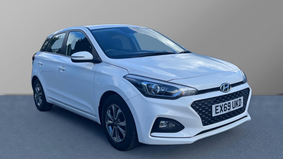 Main listing image - Hyundai i20