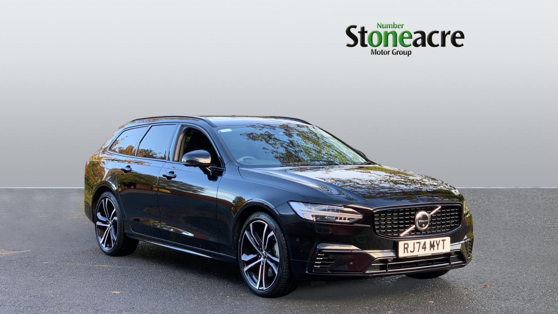 Main listing image - Volvo V90