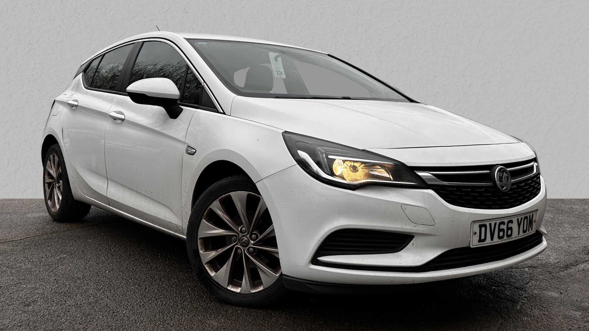 Main listing image - Vauxhall Astra