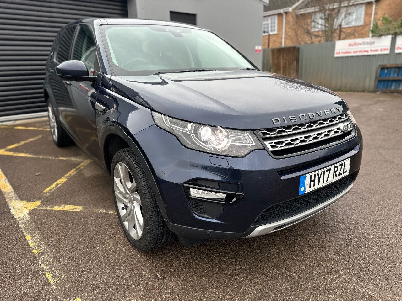 Main listing image - Land Rover Discovery Sport